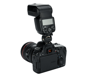 Adaptateur de sabot JJC avec port de synchronisation PC supplémentaire et port de connexion téléphonique pour flash externe et éclairage de studio - Product Image 2