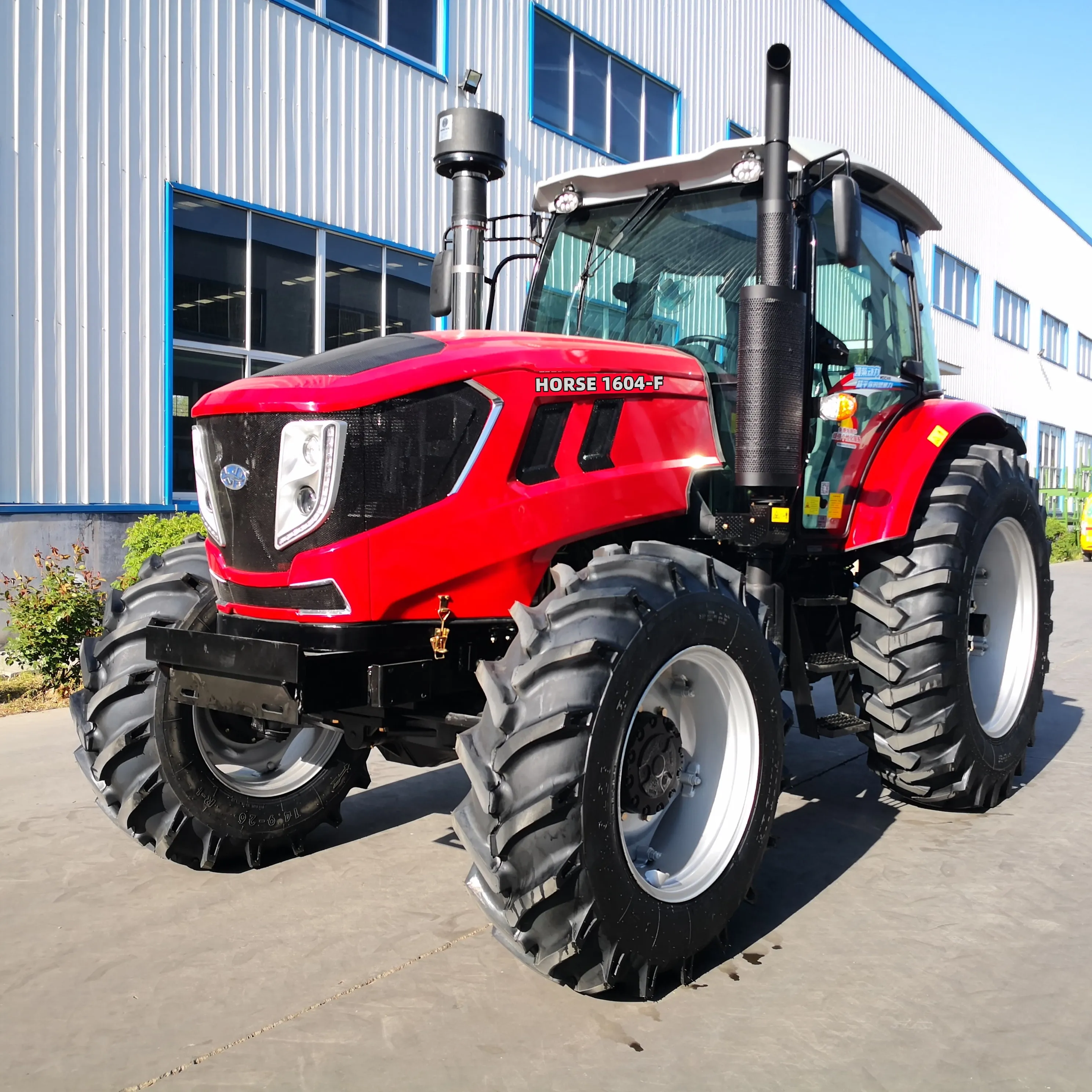 Landbouwtrekker Prijs Nieuwe 4X4 Landbouwwiel Tractor Boerderijen Te Koop Azië In Cameroon