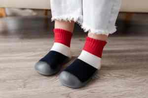 Chaussures pour tout-petits à semelle souple - Chaussures de marche premières antidérapantes et respirantes pour garçons et filles actifs - Product Image 5