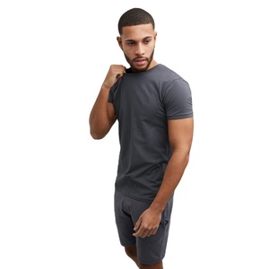 ชุดเสื้อยืดและกางเกงขาสั้นสำหรับผู้ชาย,ชุดลำลองแบบสองชิ้นขายส่งสำหรับฤดูร้อน - Product Image 1