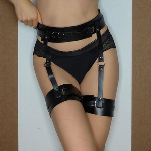 Estilo gótico para mujer, ligas de muslo de cuero PU para adultos, cinturón, anillo de Metal cruzado negro, faja para el cuerpo, arnés para piernas - Product Image 2