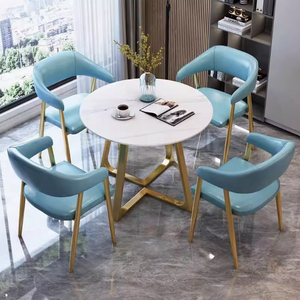 Juego de mesa de centro de mármol artificial blanco moderno de estilo nórdico con 4 <span class=keywords><strong>sillas</strong></span> económicas Solución de comedor duradera <span class=keywords><strong>para</strong></span> uso en Cafetería - Product Image 5