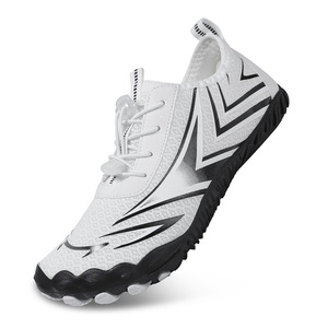 Zapatos Casuales Blancos y Negros con Diseño de Cinco Dedos, Sandalias Ligeras y Flexibles, Resistentes al Desgaste, Ideales para Caminar - Product Image 5