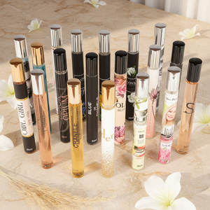 Vente en gros de parfums pour femmes de 35 ml, longue durée, ensemble de parfums de voyage, <span class=keywords><strong>mini</strong></span> vaporisateur pour le corps avec parfum fruité, parfum dans un flacon élégant - Product Image 1