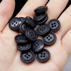 Boutons en corne véritable vintage noirs de 15 mm à 4 trous <span class=keywords><strong>pour</strong></span> clips et pantalons, boutons de manteau personnalisables en gros - Product Image 5