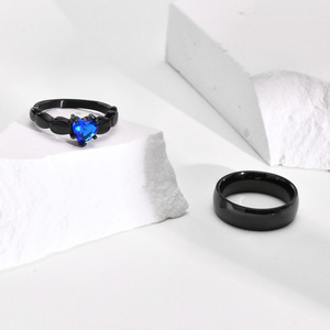 Bagues de couple assorties en acier inoxydable titane noir, incrustées de zircone cubique bleue étincelante, minimalistes, pour promesse - Product Image 4
