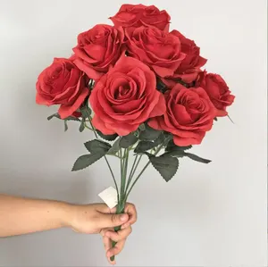 Rosa artificial de 7 cabezas para decoración del hogar