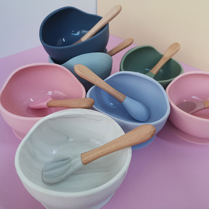 Bol en silicone coloré pour bébé avec base à ventouse, stable, durable, antidérapant pour l'alimentation autonome des tout-petits - Product Image 3