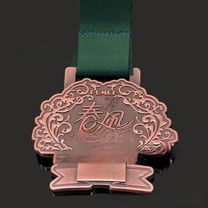 Porte-clés en caoutchouc souple de dessin animé - Image d'IP populaire personnalisée - Best-seller <span class=keywords><strong>AliExpress</strong></span> - MOQ 50 pièces - Product Image 5