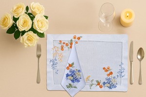 Mantel Individual de Lino con Diseño de Hortensias y Faroles – Mantel Individual de Lino 100% Natural, Ecológico y Reutilizable para el Hogar y Restaurantes - Product Image 2