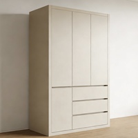 Armoire de chambre autoportante moderne, meuble en bois sur mesure haut de gamme et durable avec grand espace de rangement et garantie de 5 ans