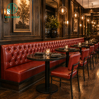 Ensemble de meubles de restaurant de luxe sur mesure Ron Group, table ronde en marbre, chaise en métal rembourrée, banquette en cuir capitonnée