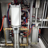 Ventes directes d'usine Petite machine de remplissage par pulvérisation d'aérosol Mini machine de remplissage de canettes d'aérosol Manuel de machine de remplissage