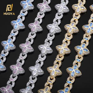 NUOYA Joyería Fina, Brazalete Cubano Plateado, Brazalete de Cadena Cubana con Circonitas de Colores y Diamantes Simulados, Trébol de Cuatro Hojas - Product Image 4