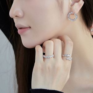 Bagues cubaines Dylam Hip Hop Chunky en argent sterling 925 plaqué rhodium avec zircone cubique 5A entrelacée pour femme - Product Image 5