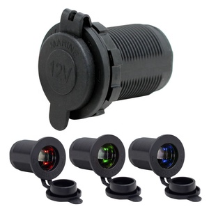 Presa <span class=keywords><strong>Accendisigari</strong></span> Impermeabile Modificata con Luce per <span class=keywords><strong>Auto</strong></span> 12-24V in Plastica - Product Image 1