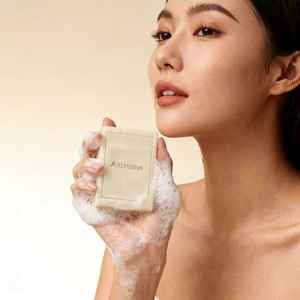 Sapone Solido Artigianale al Latte di Capra con Proprietà Antisettiche e Sbiancanti, Idratante per Tutti i Tipi di Pelle, Uso Domestico - Product Image 6