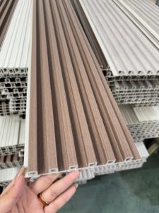 Stampa su Tela con Labbra Diamantate in Stile Art Déco, Decorazione Murale - Product Image 6