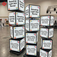Boîte à lumière LED rotative personnalisée pour l'extérieur, avec affiches interchangeables, 4 côtés, 4 couches, pour la location d'événements