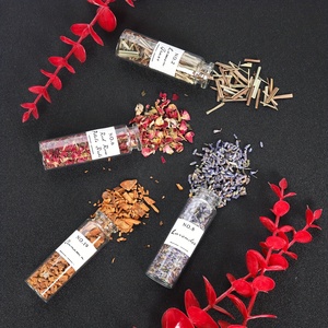 Kit de 24 <span class=keywords><strong>herbes</strong></span> et fleurs pour la sorcellerie - Ensemble d'<span class=keywords><strong>herbes</strong></span> séchées avec 1 cuillère à cristaux - Pour débutants et expérimentés en sorcellerie - Product Image 5