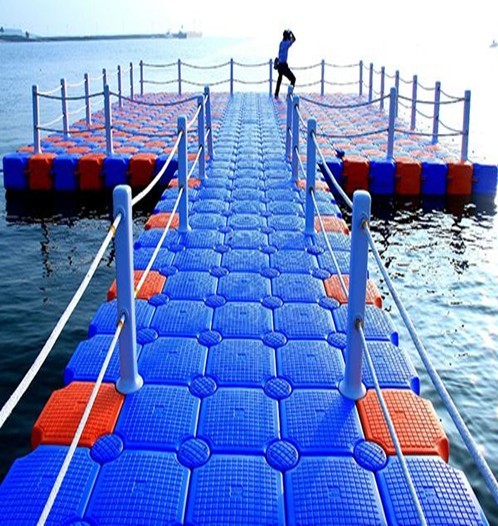 HDPE Pontoon Modular Jet Ski Floating Dock Construction Floating Bridge Plastic Modular Floating Dock Jet Ski Pontoon Cubes
