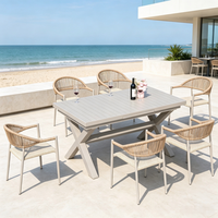 Ensemble de chaises de bistrot empilables en rotin moderne, chaises d'extérieur, ensemble de salle à manger en rotin pour hôtels, resorts, villas, restaurants