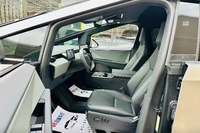 Tesla Cybertruck d'occasion 2026, pick-up 4x4, 5 places, 100% électrique, import parallèle, conduite à gauche, haute technologie, tout-terrain