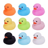 Jouet de bain et d'eau en plastique couineur, petit canard jaune n°8 multicolore, pour bébés de 0 à 24 mois, exclusif