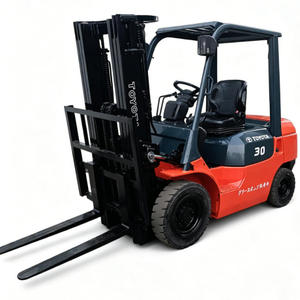 Chariot élévateur diesel Toyota d'occasion, capacité 3t, avec pièces de rechange testées et inspectées, capacité 4300 kg, en stock - Product Image 1