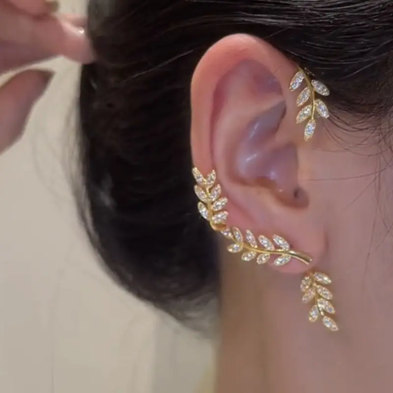 Boucles d'oreilles à Clip en cristal de couleur or blanc, bijoux de mode, feuilles de zircone cubique, boucles d'oreilles pour femmes