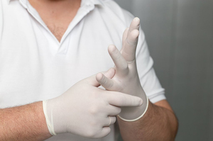 Disposable Latex Examination Gloves Powder Free 5MIL Thick 24CM Length Cut Edge Cuff Smooth General Malaysia Manufacturer - Product Image 4