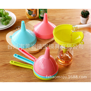 Entonnoir en plastique à long manche de 10,5 cm de diamètre pour la cuisine domestique, le versement d'huile et de vin, et les moules - Product Image 5
