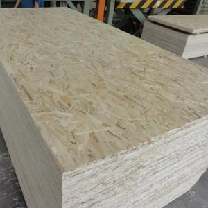 Venta al por mayor de fábrica de tableros <span class=keywords><strong>OSB</strong></span> 3 certificados, impermeables, de fibra orientada, de 4x8, con superficie acabada para materiales de revestimiento de techos - Product Image 1