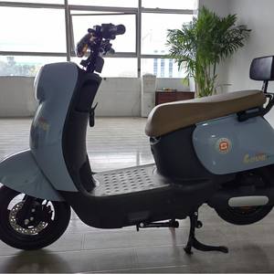 Vente en gros de scooters électriques pour adultes, ultra longue portée, voiture électrique légère à deux roues, véhicule à batterie 72V, <span class=keywords><strong>Moto</strong></span> Electrica - Product Image 4