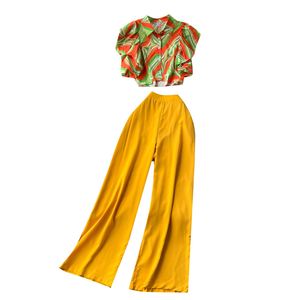 Conjunto Casual de Verano Tejido para Mujer: Top Corto sin Mangas con Cuello en V y Vestido Estampado de Cintura Alta, Ecológico y Antiarrugas, Estilo Americano - Product Image 5