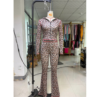 Nouvel ensemble lounge 2 pièces premium personnalisé avec logo pour femme : sweat à capuche court zippé et pantalon évasé – Tenues d'été 2026 Streetwear Y2K