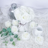 Einzelner Diamantförmiger Rosenkopf Handgefertigte Künstliche Seidenrosen Blumenarrangement mit Naturgetreuer Haptik für Thanksgiving-Feier