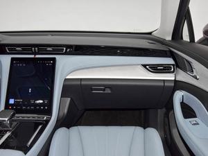 Hongqi H5 PHEV berline élégante direction à gauche technologie intelligente et autonomie étendue redéfinissant l'élégance véhicule à énergie nouvelle hybride - Product Image 6