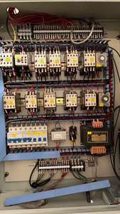 Prensa Plegadora Hidráulica CNC Simple de 100T y 4 Metros para Plegado de Chapa de Metal, Acero y Aluminio, Uso Industrial de Precisión - Product Image 6