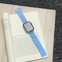 Bracelet de montre magnétique en silicone diagonal compatible avec Apple iWatch 2 3 4 5 6 7 8 9 S 10, bracelet pour Apple Watch.