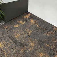 Moquette modulaire moderne haute performance, amortie, 50x50cm, résistante à l'usure, écologique, insonorisante, en nylon, pour couloir domestique