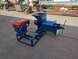 Mini presse à huile de palme rouge diesel d'Afrique Petite machine de traitement des fruits de palme - Product Image 2