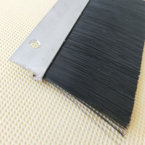 Brosse <span class=keywords><strong>de</strong></span> <span class=keywords><strong>porte</strong></span> coulissante anti-poussière personnalisable moderne pour les portes <span class=keywords><strong>de</strong></span> garage inférieures et à rouleaux avec fonction d'étanchéité - Product Image 5