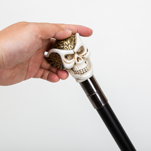 Canne de marche décorative de 36,61 pouces avec crâne et plumes dorées, accessoire de mode gothique, cadeau d'Halloween, vente en gros - Product Image 4