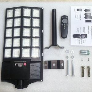 Lampada Solare a LED a Quattro Lati per Strada e Cortile con Controllo Induttivo, Grado di Protezione IP66, Illuminazione Esterna 600W-1000W - Product Image 4