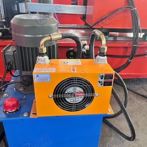 เครื่องขึ้นรูปโครงประตูสแตนเลสแบบอัตโนมัติ ควบคุมด้วย PLC ขับเคลื่อนด้วยเซอร์โว - Product Image 4