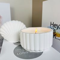 Muschelförmige Gips-Kerzengefäße aus Sojawachs mit Geripptem Design und Deckel, Großhandel Duftkerzen für Wohndekor, Individuelles Logo OEM ODM