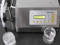 Machine semi-automatique de dosage quantitatif de liquides et de poudres |   Structure en acier inoxydable à haute productivité, contrôle stable du volume et de la pression