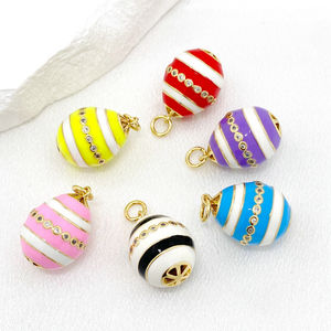 <span class=keywords><strong>Collar</strong></span> con Colgante de Huevo Fabergé Vintage Esmaltado - Product Image 1