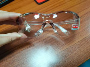 Lunettes <span class=keywords><strong>de</strong></span> <span class=keywords><strong>sécurité</strong></span> polarisées UV400 professionnelles en polycarbonate foncé, idéales pour la pêche <span class=keywords><strong>et</strong></span> le cyclisme pour protéger vos <span class=keywords><strong>yeux</strong></span> - Product Image 5